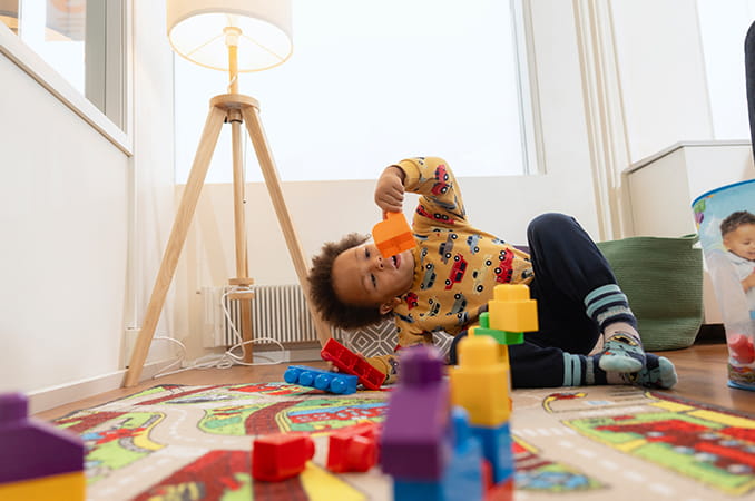 Äitien uravalmennus